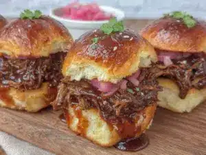 tender pulled pork sliders - featured image